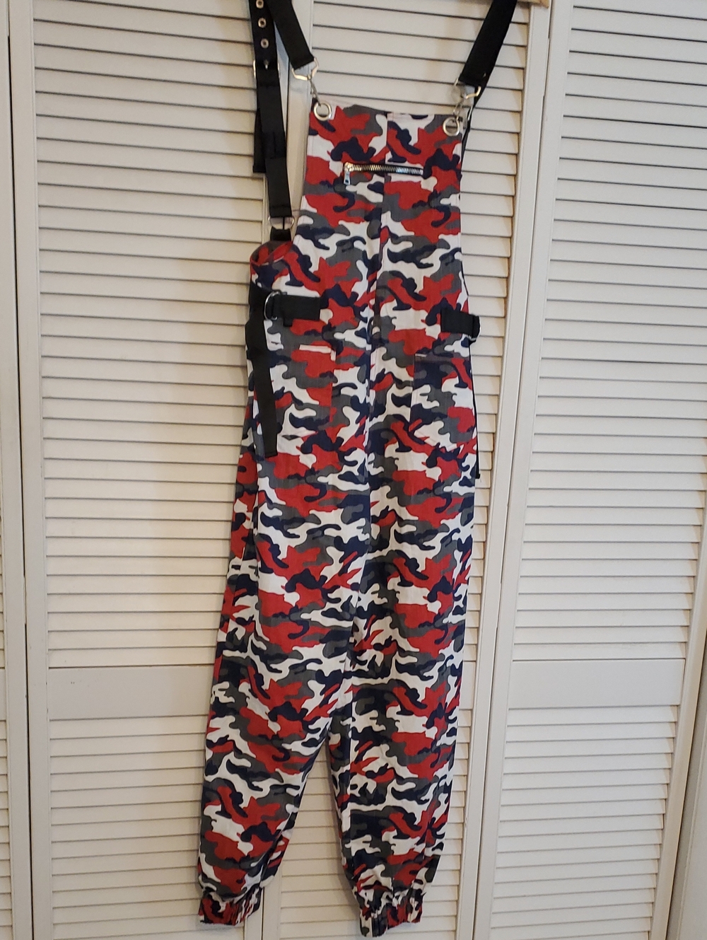 36 Point 5 Overalls Red Camo Print Adjustable, Size Medium